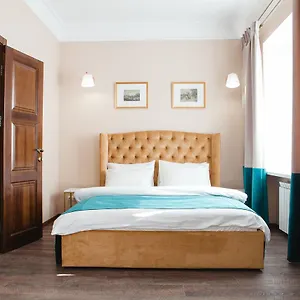 https://liveherehotel.hotels-of-kiev.com
