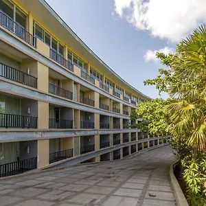 https://the-rich-prada-hotel.hotelsseminyak.net